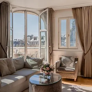 فندق La Clef Louvre By The Crest Collection باريس