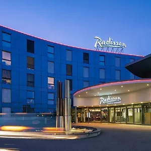Radisson Zurich Airport Отель